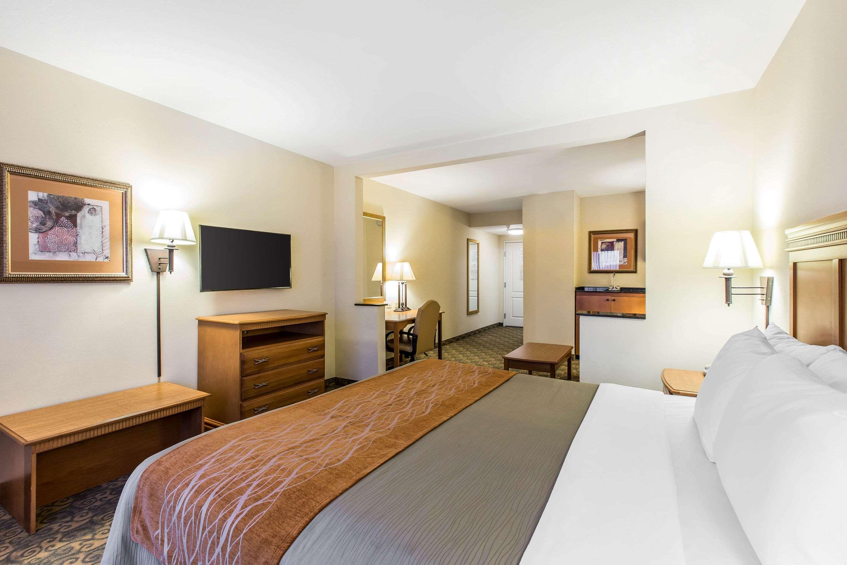 Comfort Inn & Suites Tifton Exteriör bild